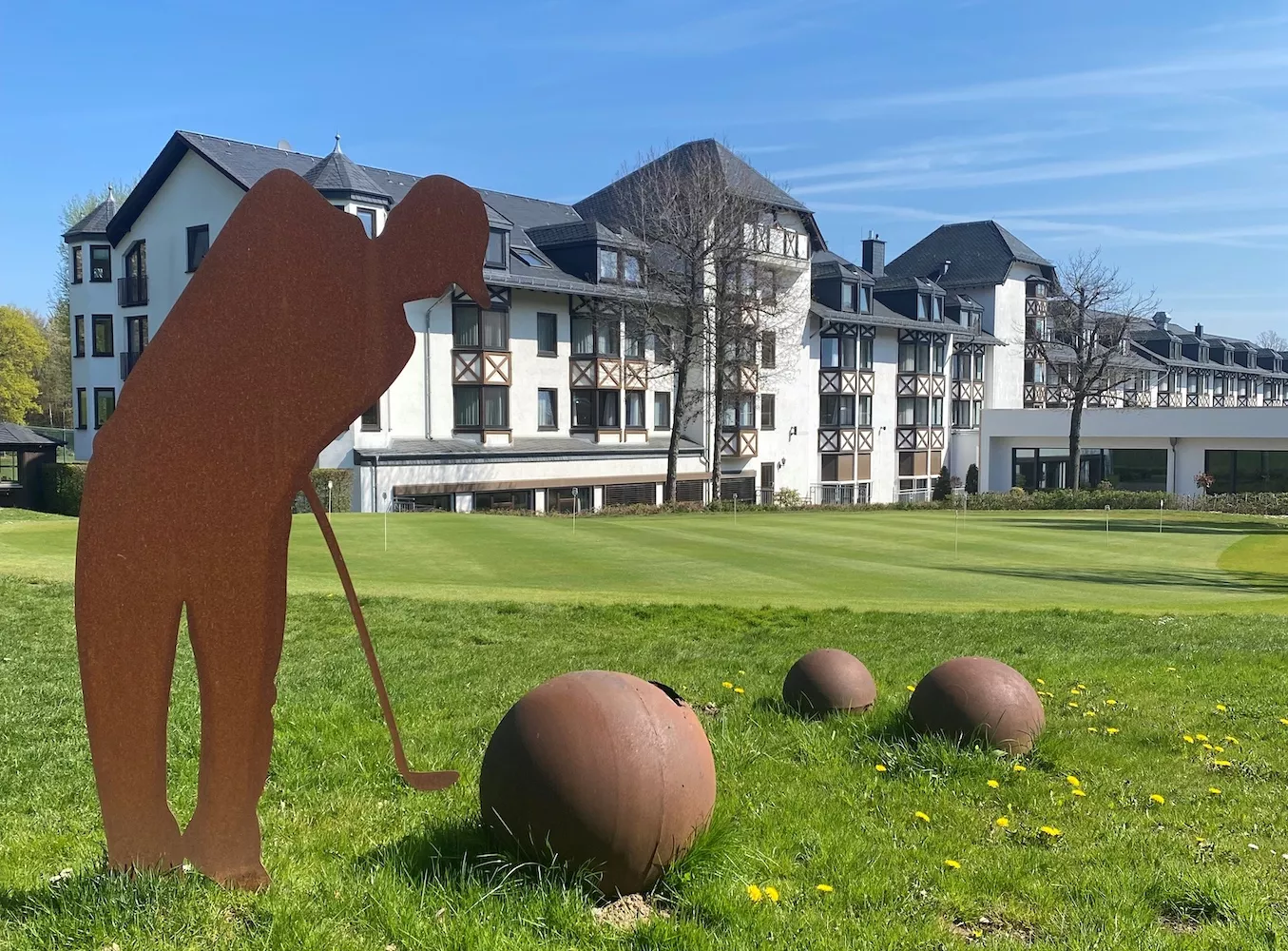 Außenansicht des Land & Golf Hotels Stromberg
